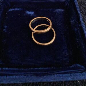 One Single 14k Gold Wedding Band by Frederick Goldman Size 5
